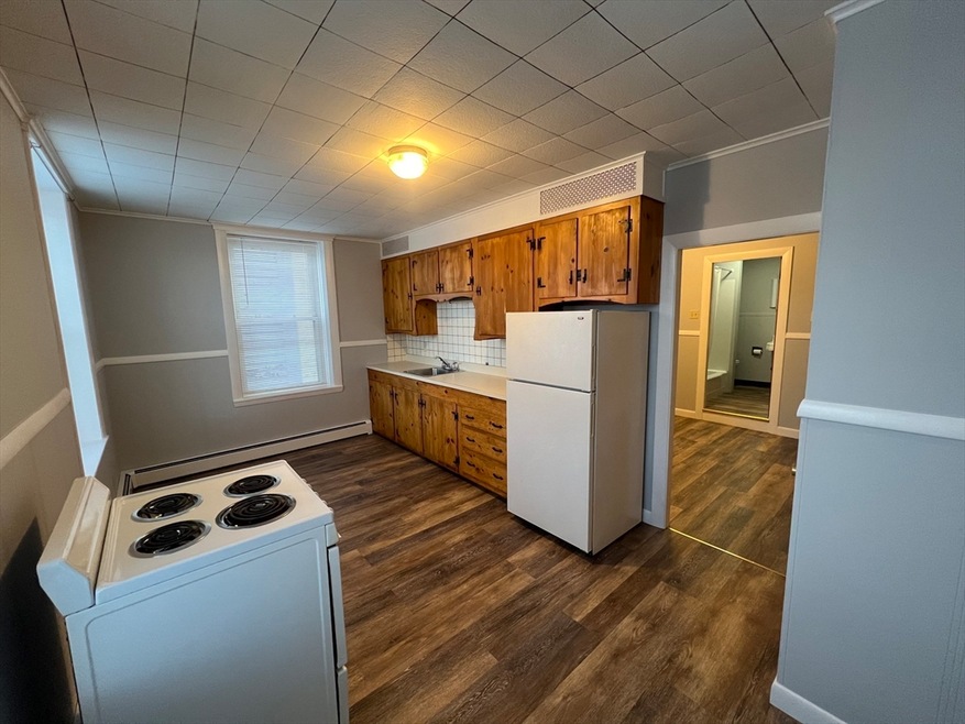 10 Exchange St unit 3, Barre, MA 01005 - photo 1