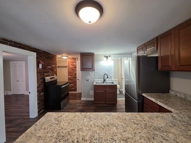 For Rent $1,425/month