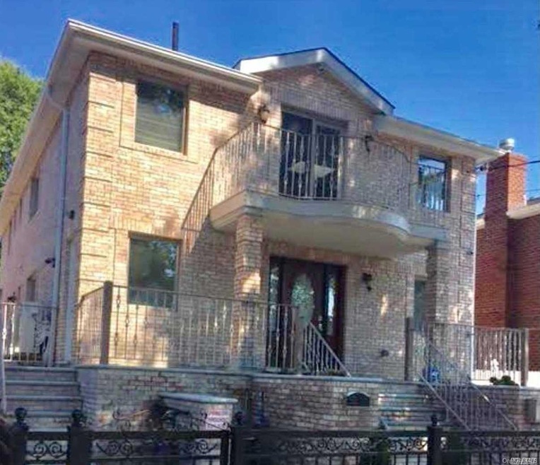 6311 136th St unit 2FL, Flushing, NY 11367 - photo 1