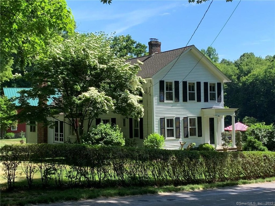 89 Duncaster Rd, Bloomfield, CT 06002 - photo 1