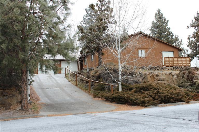 3041 NE Waller Dr, Bend, OR 97701 - photo 1