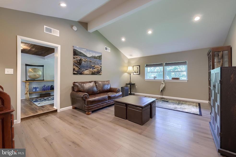 Pending $429,900