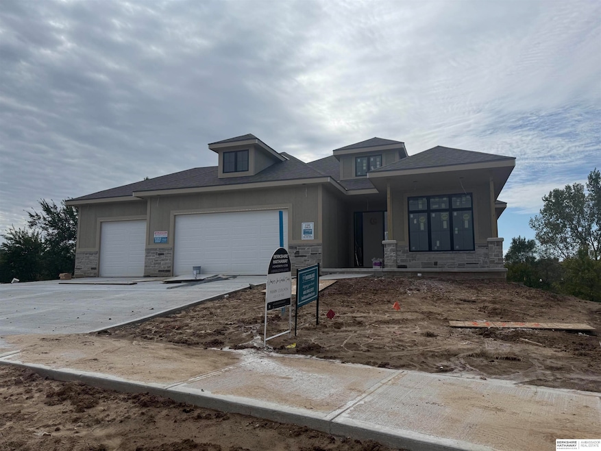 11723 Cove Hollow Dr, Papillion, NE 68046 - photo 1