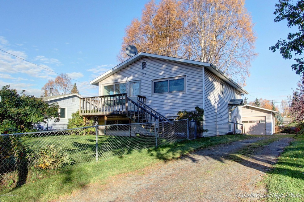 809 W 57th Avenue