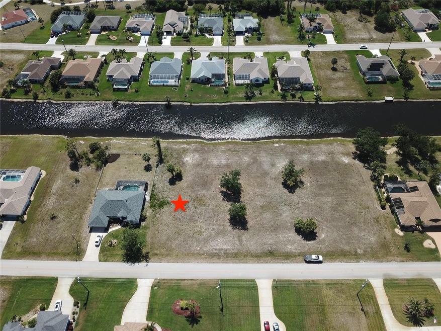 828 Boundary Blvd, Rotonda West, FL 33947 - photo 1