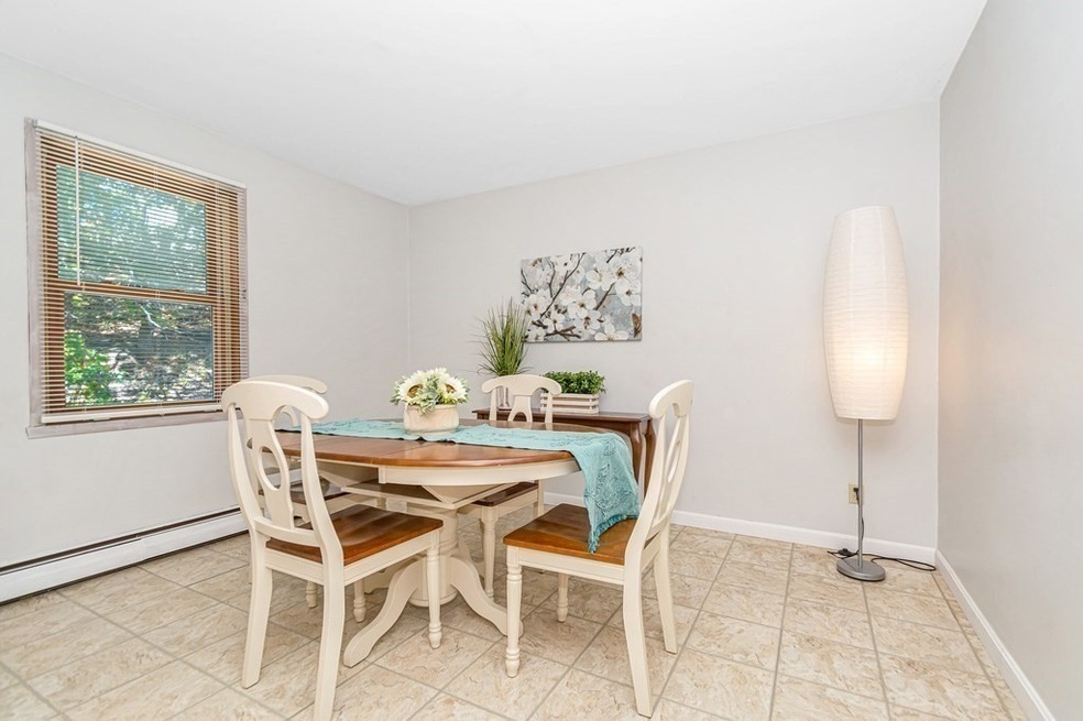 22 Cherry St unit 22, Newburyport, MA 01950 - photo 1