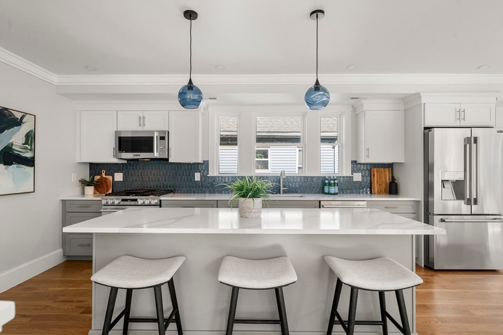 Sold $1,380,000 • Co-Listing Agent