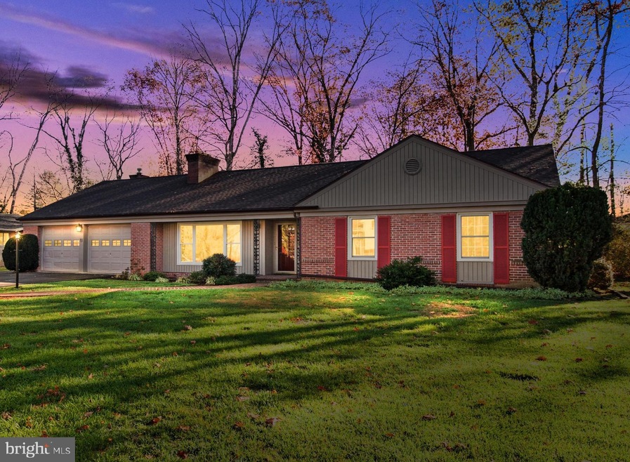 13007 Woodburn Dr, Hagerstown, MD 21742 - photo 1