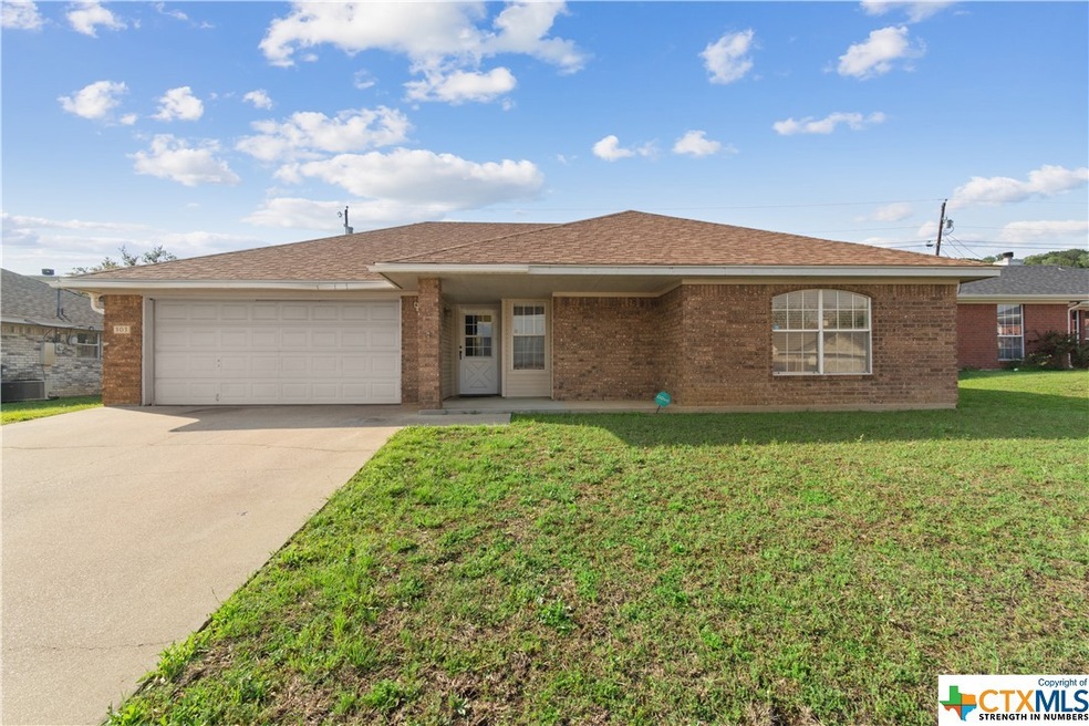 303 W Blancas Dr, Copperas Cove, TX 76522 - photo 1