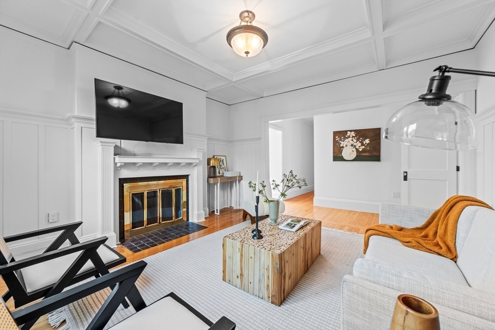 236 Rawson Rd unit 5, Brookline, MA 02445 - photo 1