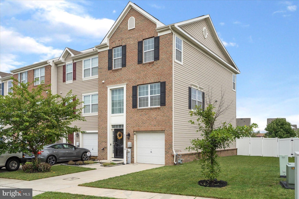 8511 Stansbury Lake Dr, Baltimore, MD 21222 - photo 1