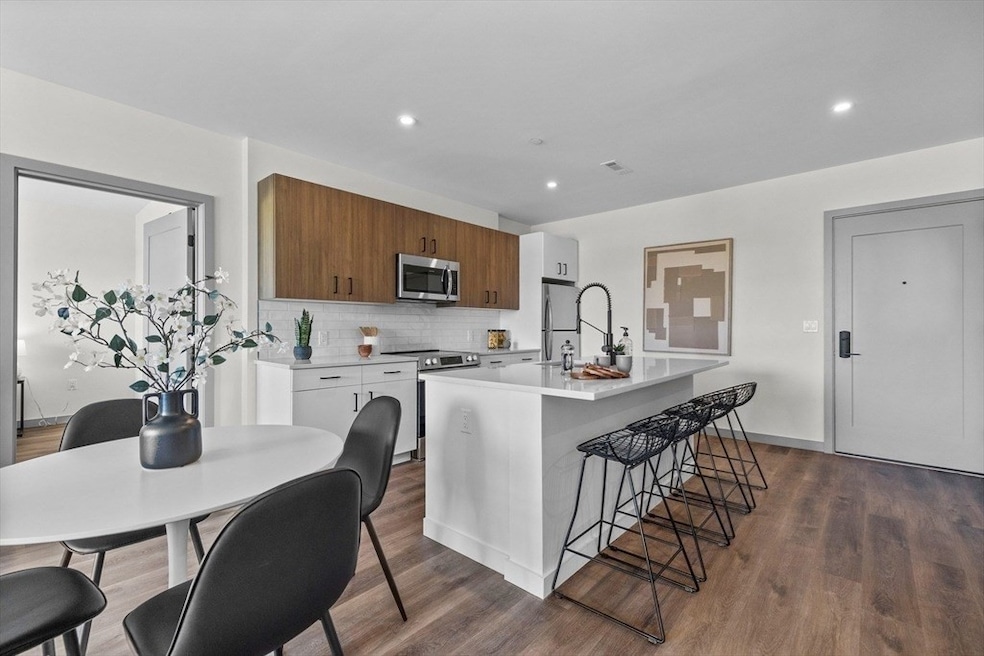 For Sale $635,000 • Co-Listing Agent