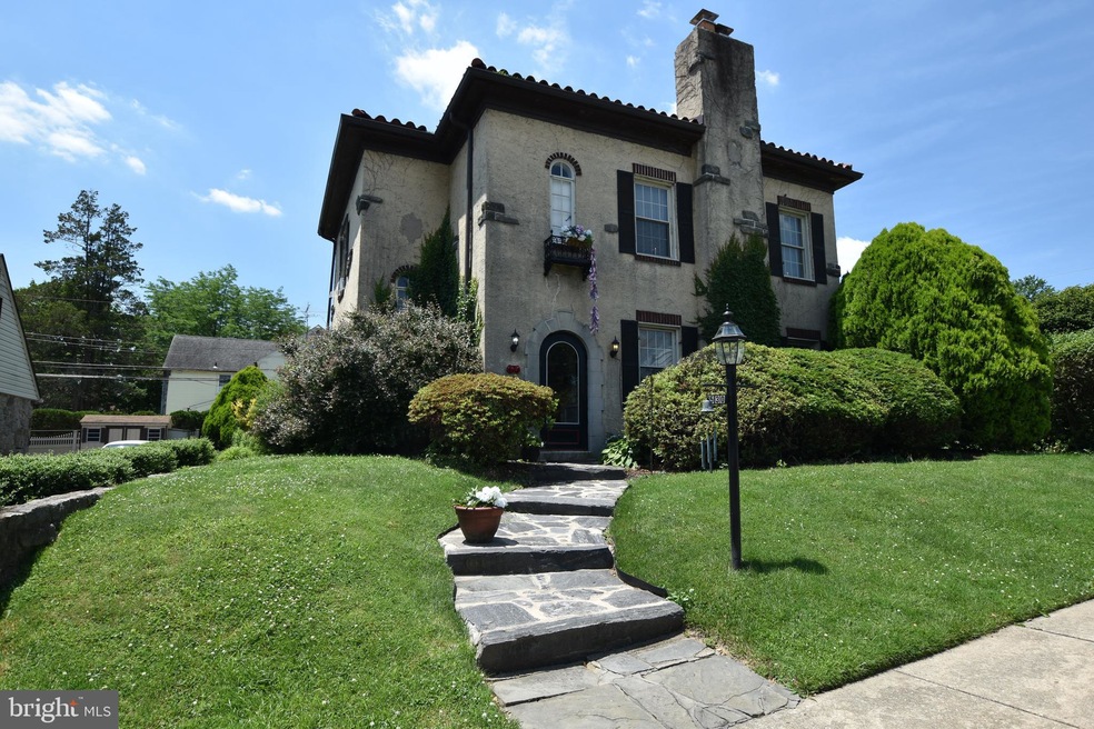 530 Argyle Rd, Drexel Hill, PA 19026 - photo 1