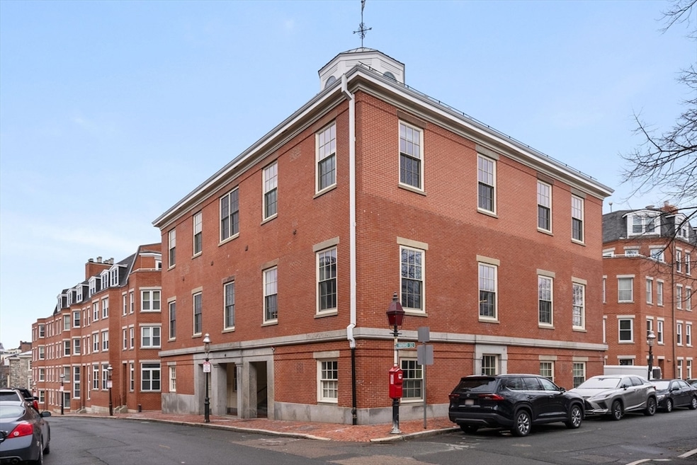 47 Harvard St unit C201, Charlestown, MA 02129 - photo 1