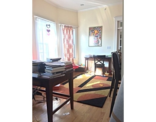 154 Magazine St unit 32, Cambridge, MA 02139 - photo 1