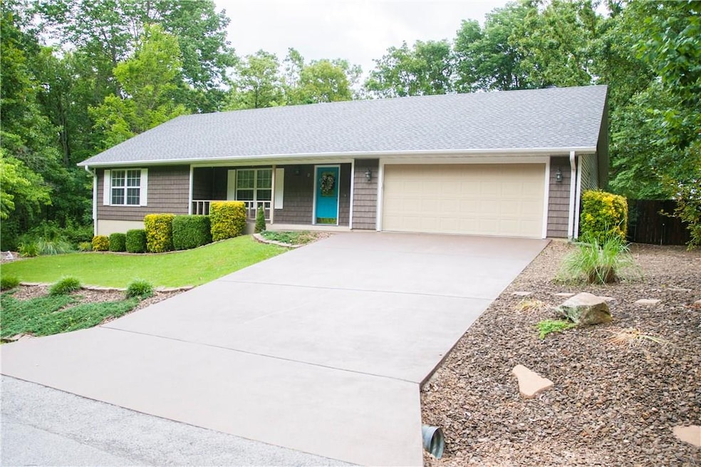 2 Chelmsworth Dr, Bella Vista, AR 72715 - photo 1