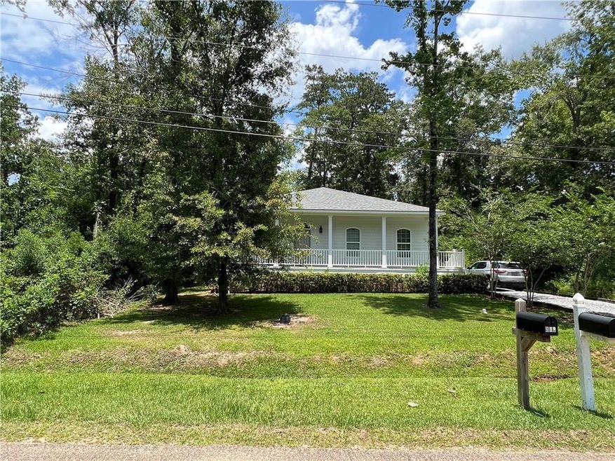 818 W 10th Ave, Covington, LA 70433 - photo 1