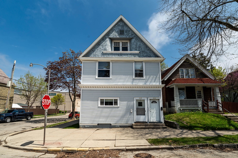 3176 N Booth St, Milwaukee, WI 53212 - photo 1
