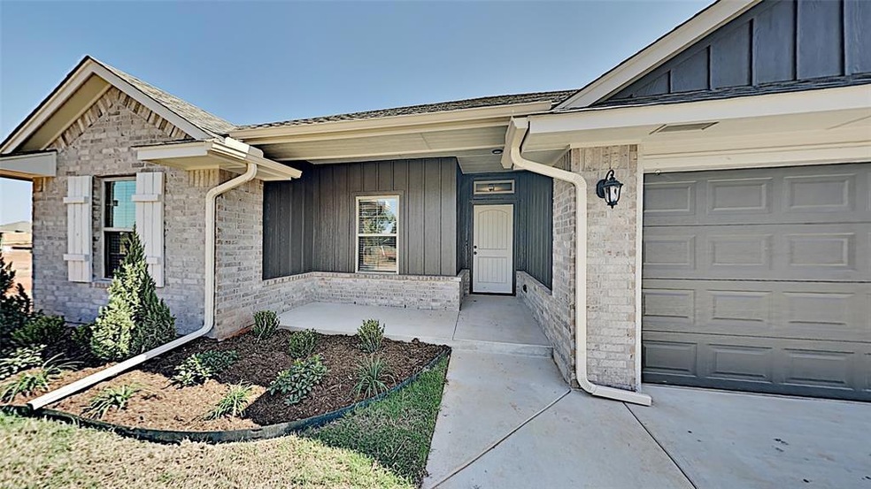 7058 Richardson Ct, Warr Acres, OK 73132 - photo 1
