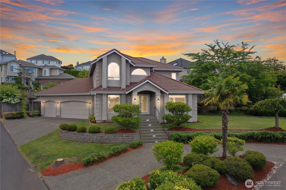 Sold $825,000 • Co-Listing Agent