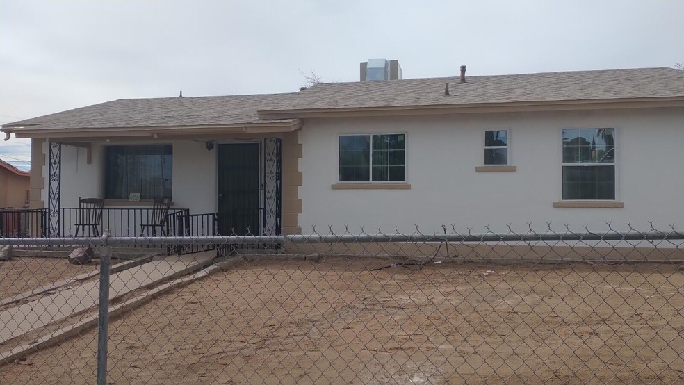 1109 Alaska St, El Paso, TX 79915 - photo 1