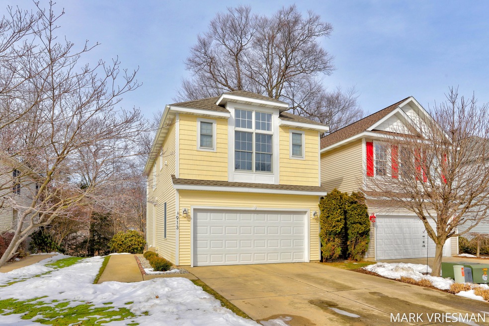 3-print-913 Bluff Creek Dr, Grand Haven-