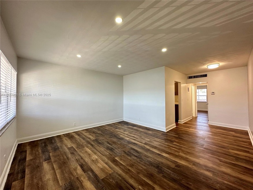 2300 Madison St unit 206, Hollywood, FL 33020 - photo 1