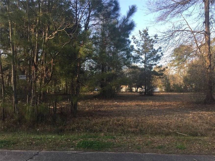 Lot 182 75x250 Beautiful live oaks