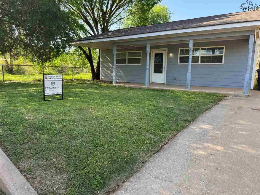 1608 30th St, Wichita Falls, TX 76302 - photo 1