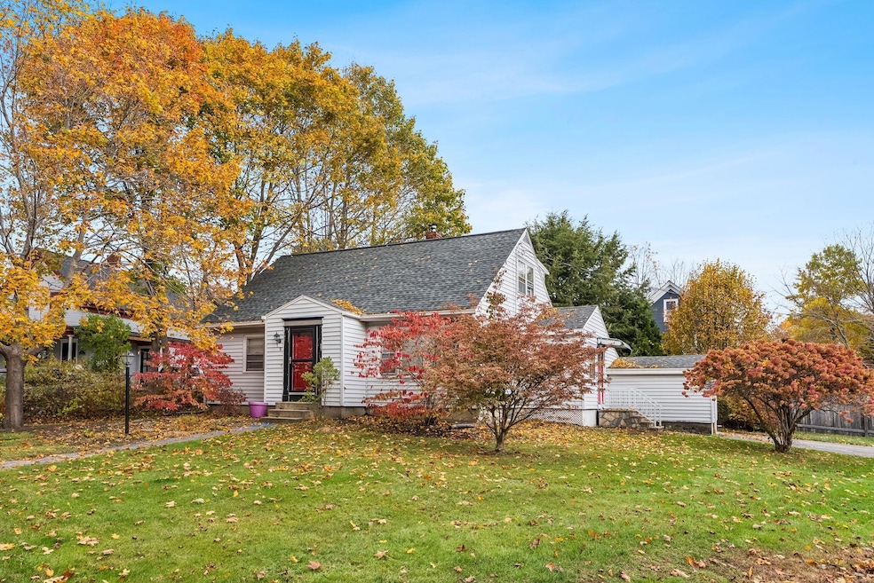 9 Parsons St, Kennebunk, ME 04043 - photo 1