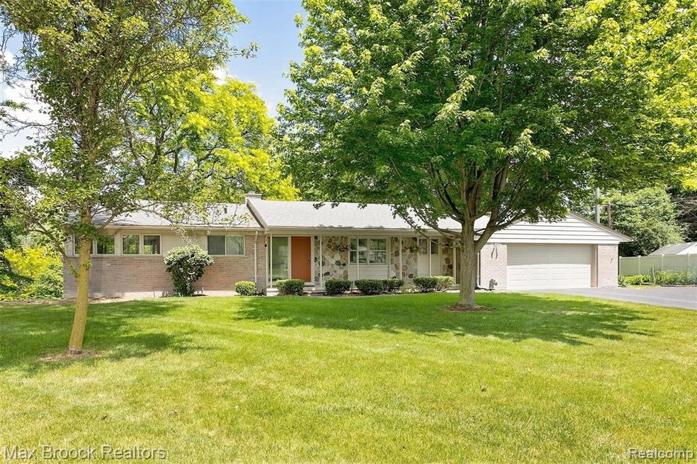 Welcome home to 5160 Coldspring!