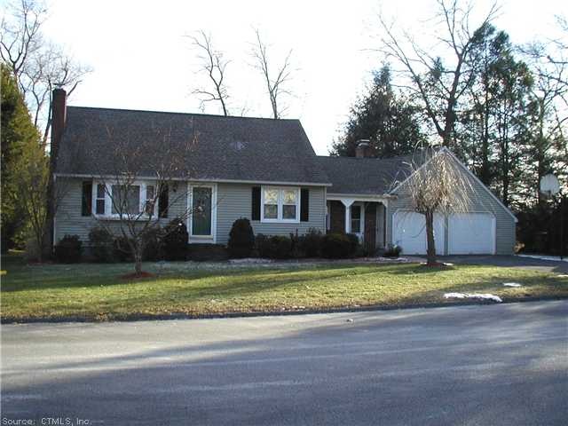 Exterior Front. Curb side view, level 100 X150  lo