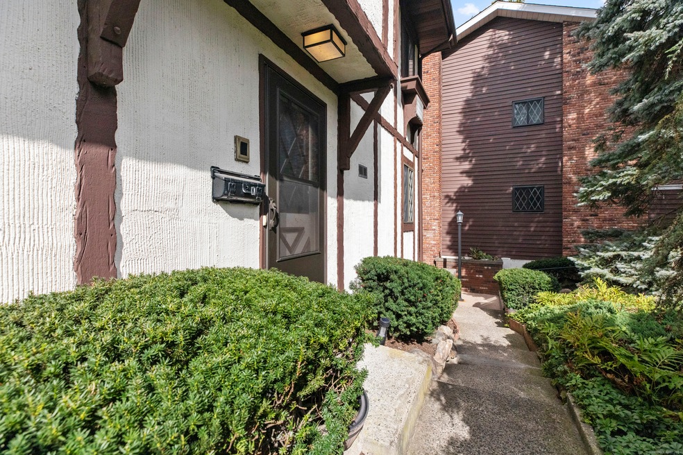 54 Hope St unit K, Stamford, CT 06906 - photo 1