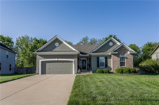 20805 W 227th St, Spring Hill, KS 66083 - photo 1