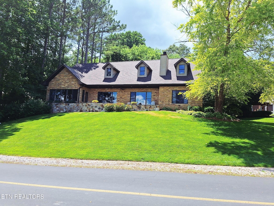 215 Dudala Way