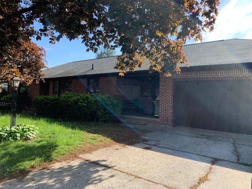 13 Louise Ave unit 1, Chicopee, MA 01013 - photo 1