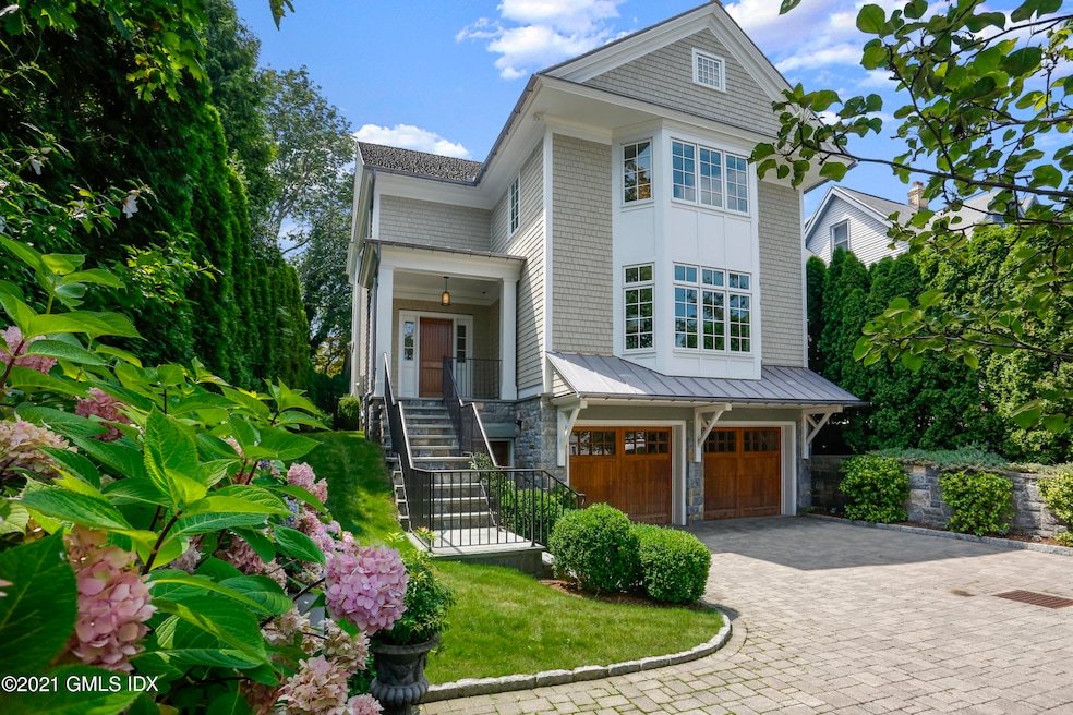 Sold $3,525,000 • Co-Listing Agent