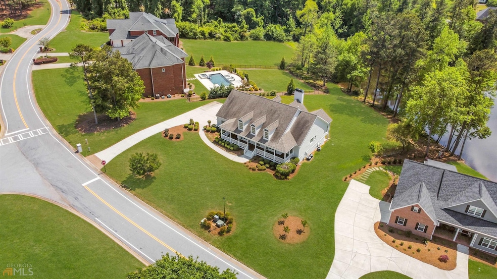 201 Birkdale Blvd, Carrollton, GA 30116 - photo 1