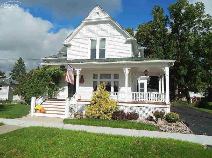 109 Elm St, Flushing, MI 48433 - photo 1