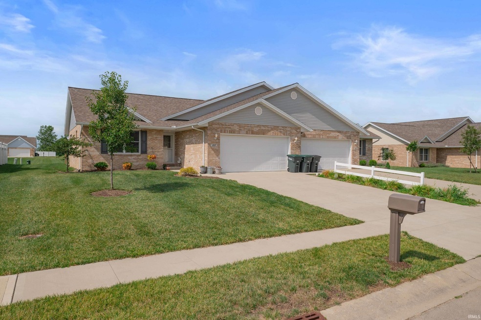 212 E Charter Dr, Muncie, IN 47303 - photo 1