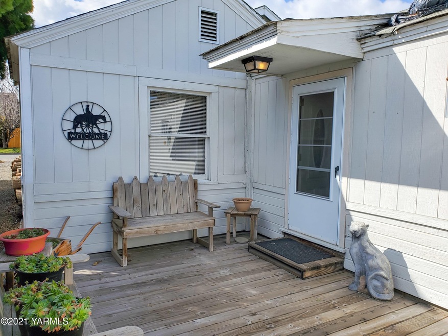 1006 N 10th Avenue - Yakima