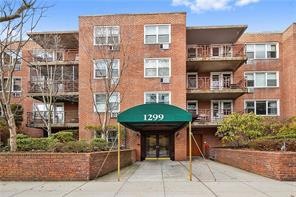 Larchmont Palmer unit 307, Larchmont, NY 10538 - photo 1