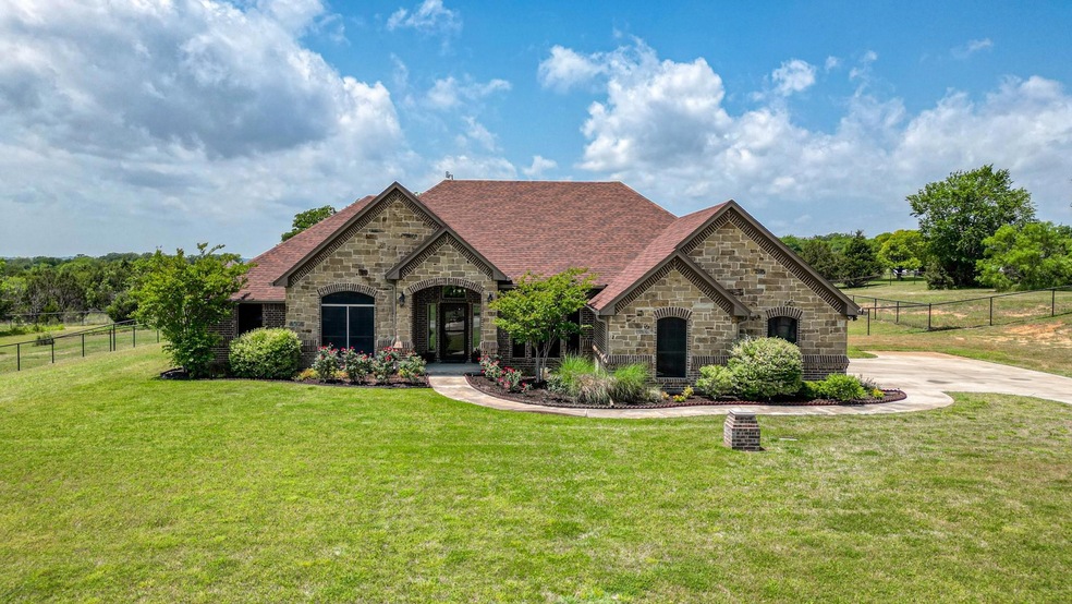 101 Sugar Sand Ct, Weatherford, TX 76085 - photo 1