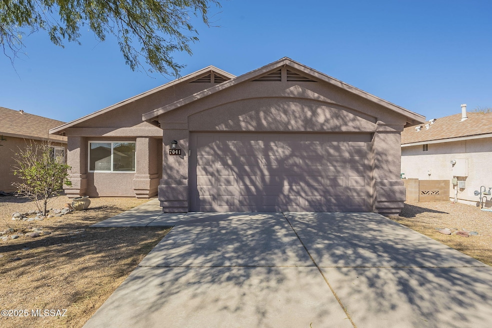 7041 E Mitchell Flyer Rd, Tucson, AZ 85730 - photo 1
