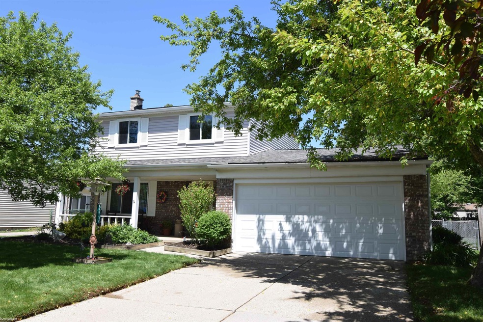 Sold $305,000
