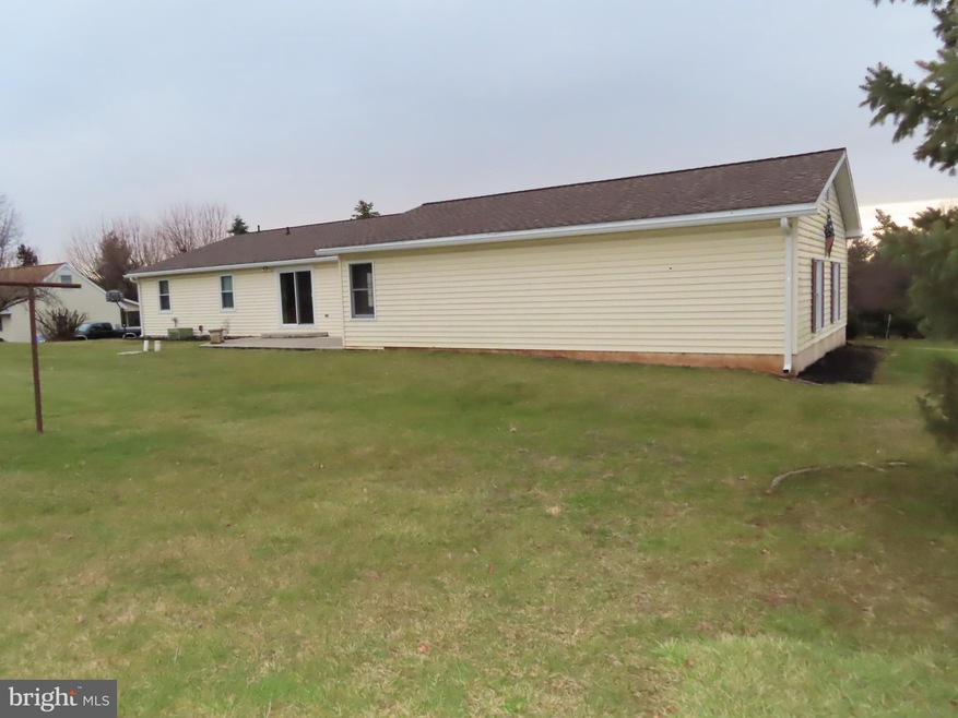 10 Kensington Dr unit 1, Littlestown, PA 17340 - photo 1