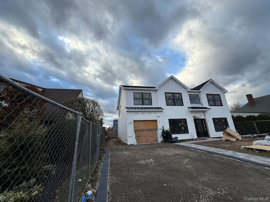 12 Dahlia Ln, Wantagh, NY 11793 - photo 1