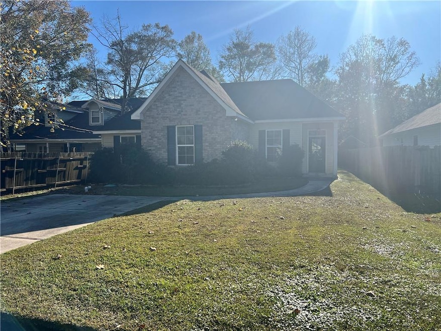 2303 Bluebird St, Slidell, LA 70460 - photo 1