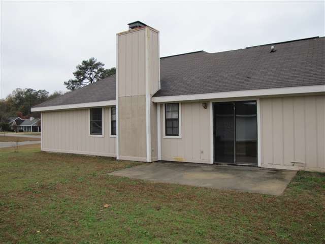 237 Ridgebend Dr, Centerville, GA 31028 - photo 1