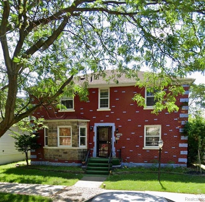 12039 Saint Aubin St, HamtraMcK, MI 48212 - photo 1